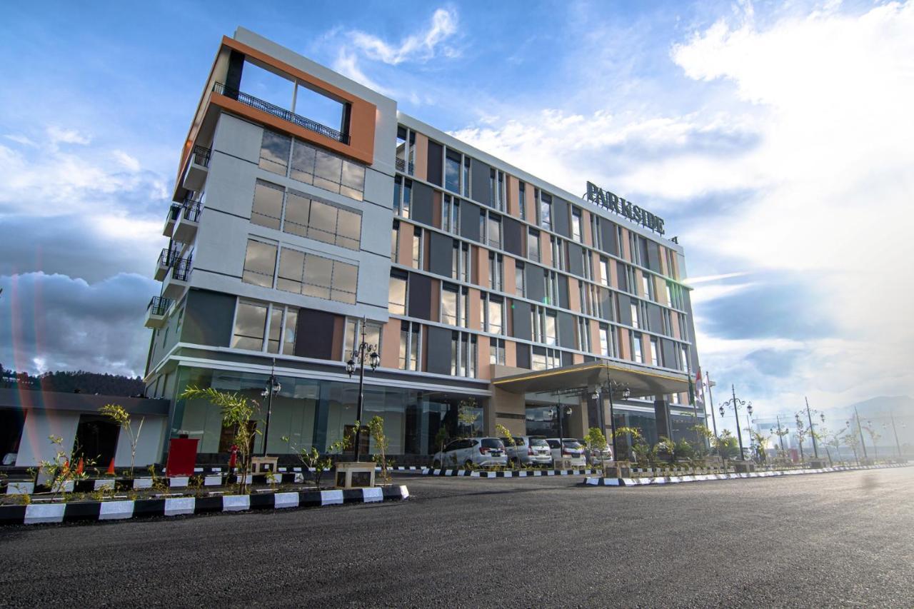 Parkside Gayo Petro Hotel Takengon 外观 照片